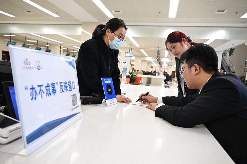 洞察行业风向:抓住政策咨询的新机遇